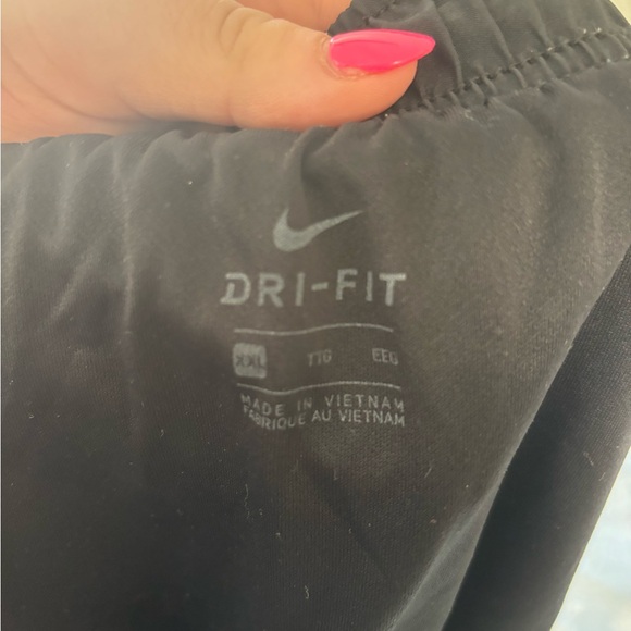 NIKE Running Short - Picture 2 of 2